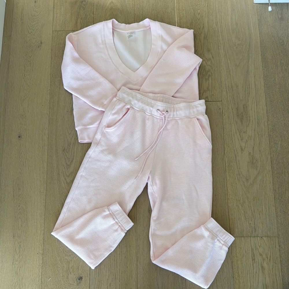 Negative pink puff waffle knit set